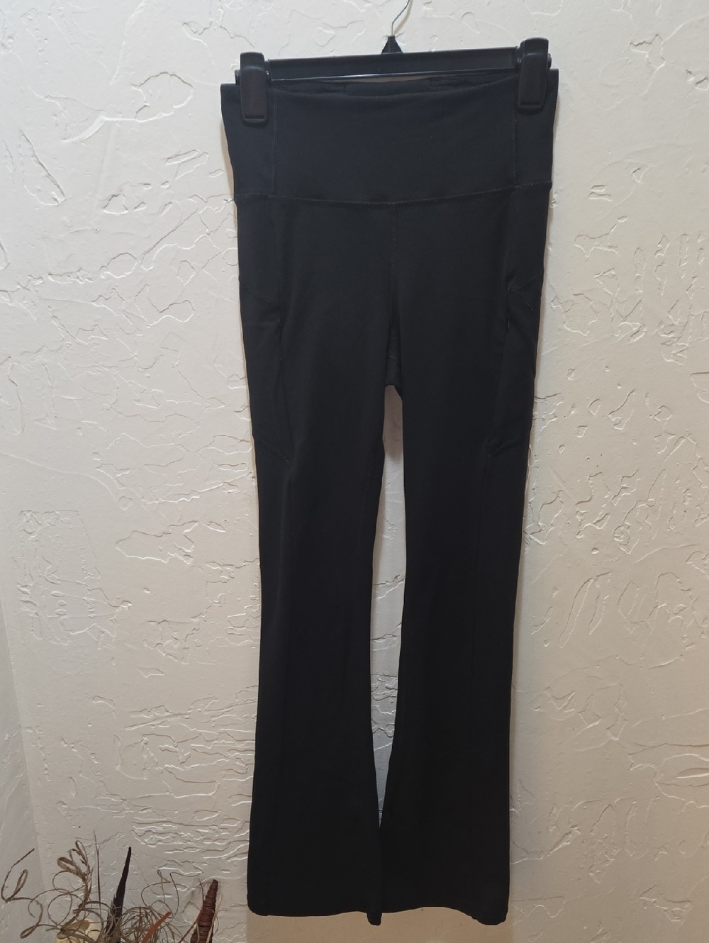 Laundry By Shelli Segal Black Boot-Cut Flare Leggings with High Waist